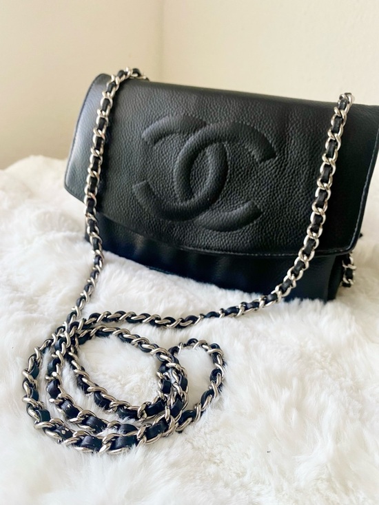 CHANEL Handbags - ❤️ CHANEL Caviar Timeless CC Wallet on Chain